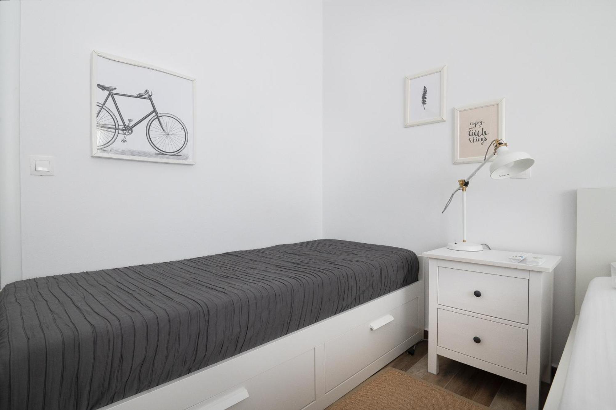 Pouletis Family Apartments - Akroyali Seaview Getaways كالاماتا المظهر الخارجي الصورة